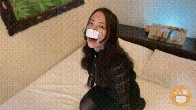 对太过美丽的人妻进行影像自拍并中出 IMEDAMA FC2