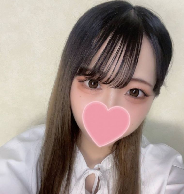 尽情享受可爱的19岁妹子大量播种性爱