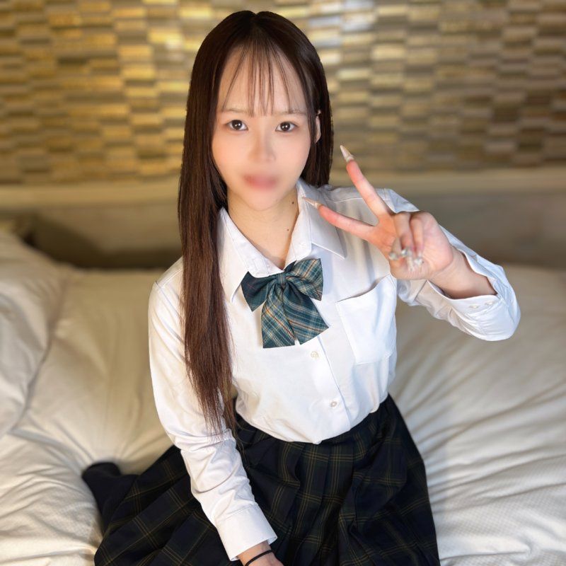 【※５日間限定販売！】【ふとした笑顔に恋をする、黒髪ロングの誘惑】神スタイル18歳ひとみちゃんが涙ポロ！悶絶初20cmオーバー巨根で大量中出し、しっかりカメラに収めて参りました。