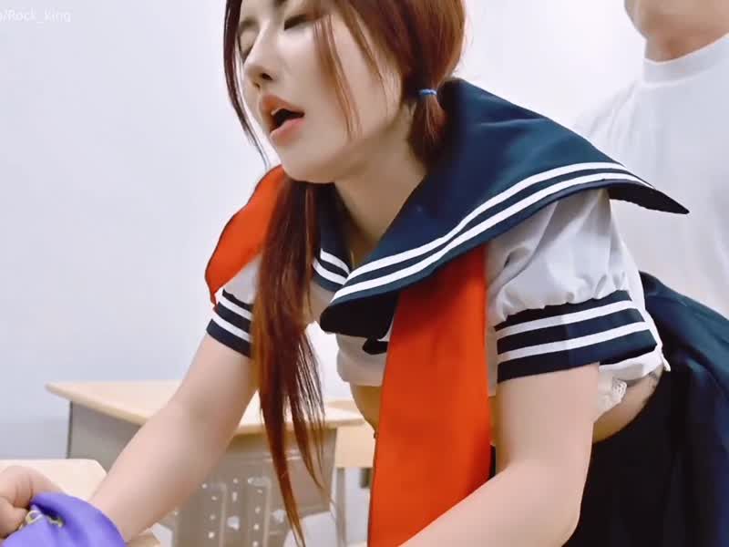 费爵娜这个坏学生又考最后一名！把她留下来好好重新復习功课