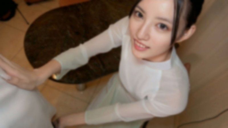 【无】最强外表苗条美女！ 穿着紧身越南旗袍，美丽度直线上升 吞精，大量颜射，中出合计三发