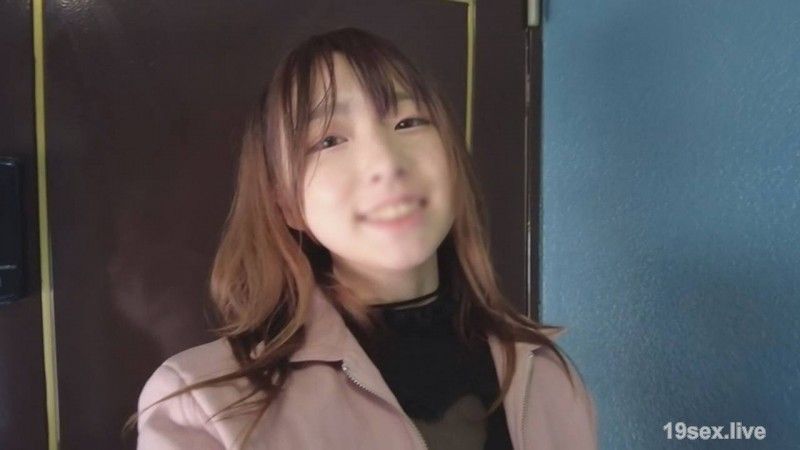 超可爱！小恶魔系・甜虐大学生（21）被骂就会勃起的中年M男插入淫穴大量中出『舞』